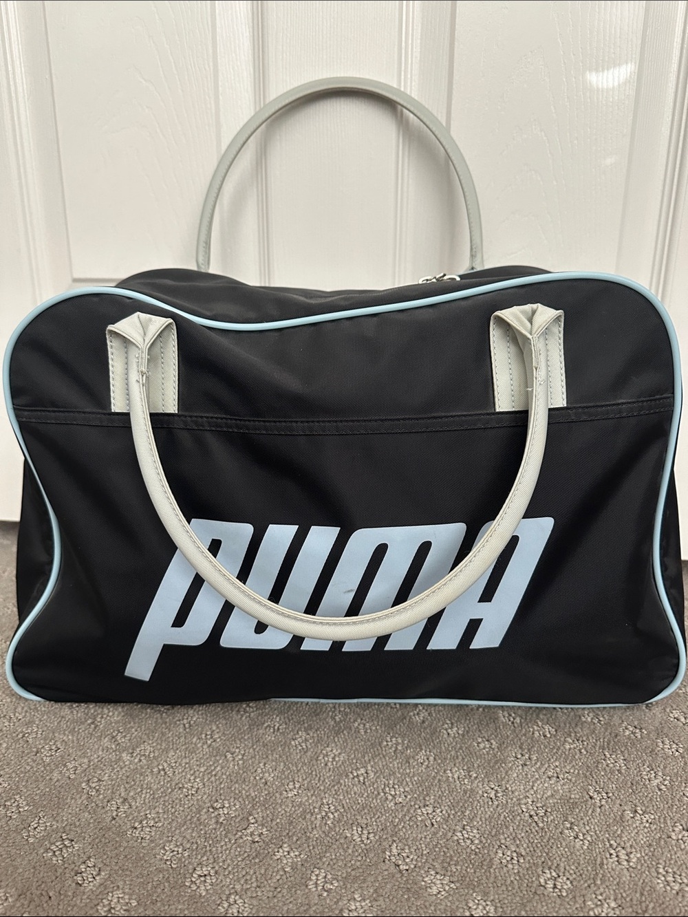 Vintage Puma black duffel bag with light blue trim